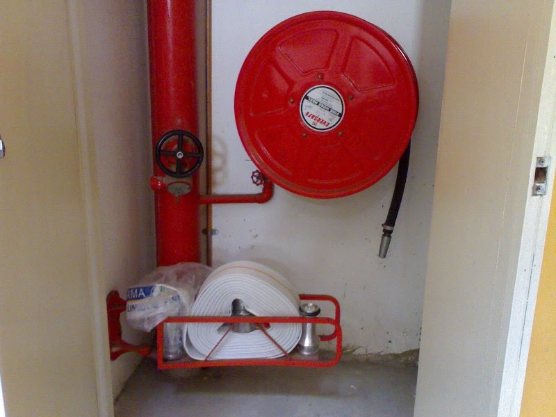 ESTANA COURT Bilik Bomba