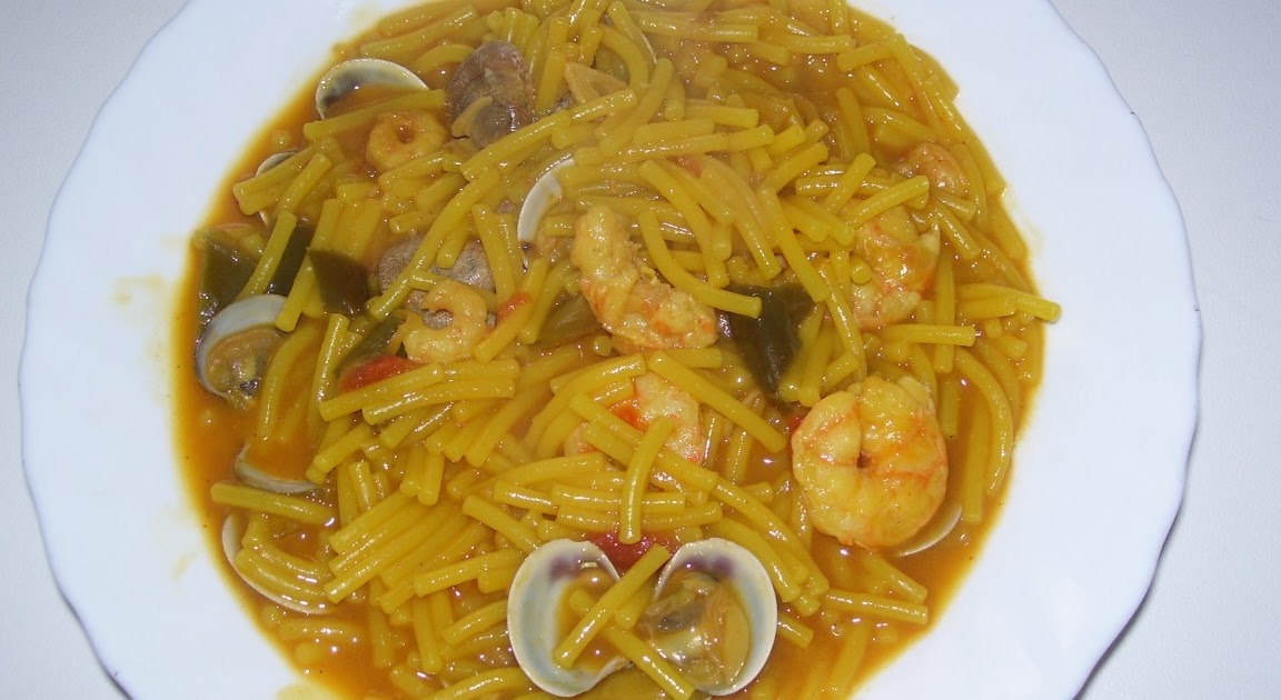 UN POCO DE TODO: FIDEOS CON ALMEJAS Y GAMBAS DE CARMEN