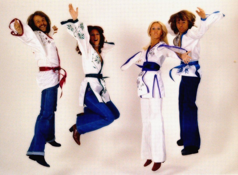 [ABBA+jump!.jpg]