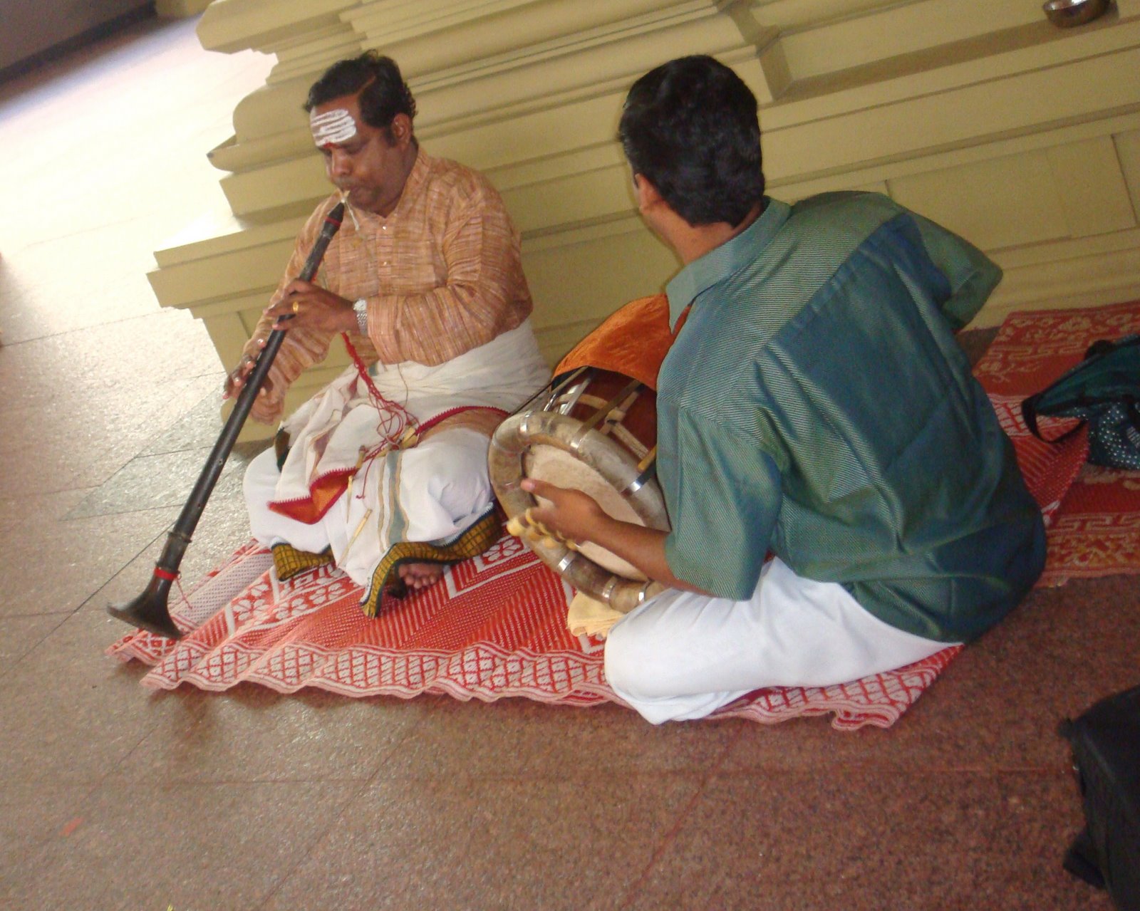 [DSC01559+-+Copy.JPG]