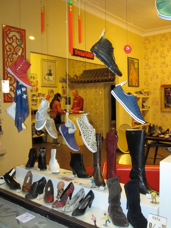 [Germany+0210+16_fu_man_schuh.JPG]