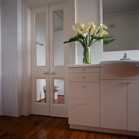 [Bathroom_Cabinets.jpg]