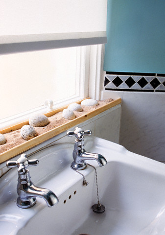 [Bathroom_Cabinets.jpg]