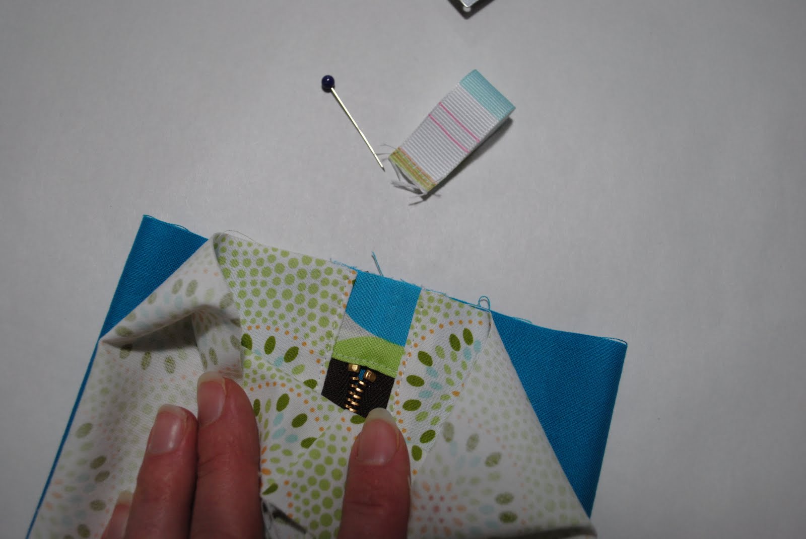 Sew Me Something Good How to sew a coin purse