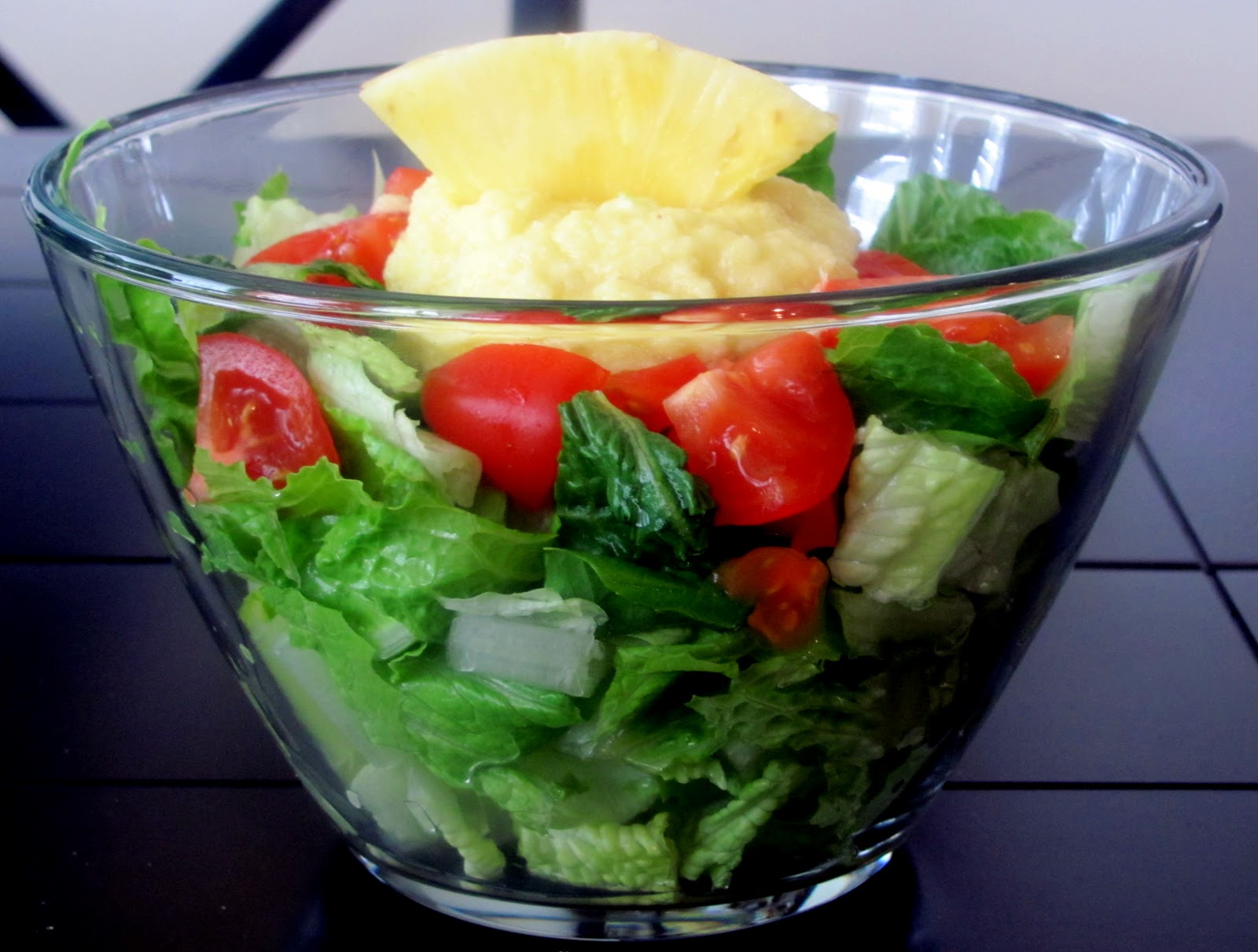 The Health Seekers Kitchen Raw PineappleMacadamia Salad
