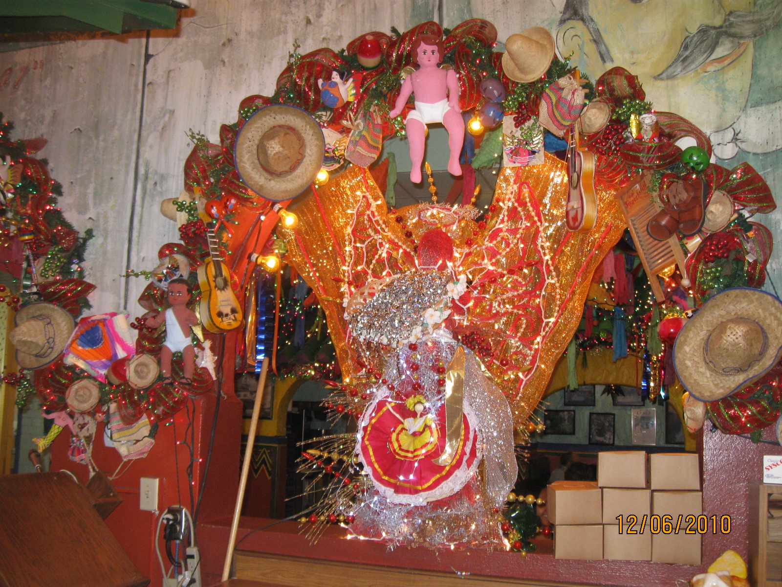 austinmomof6: Christmas at the Market Square, San Antonio, Texas