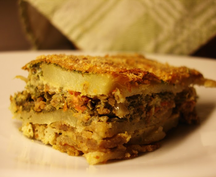 libyan food: Layered Potato and Minced Meat Bake: Mubattan Kusha مبطن بطاطا في الفرن