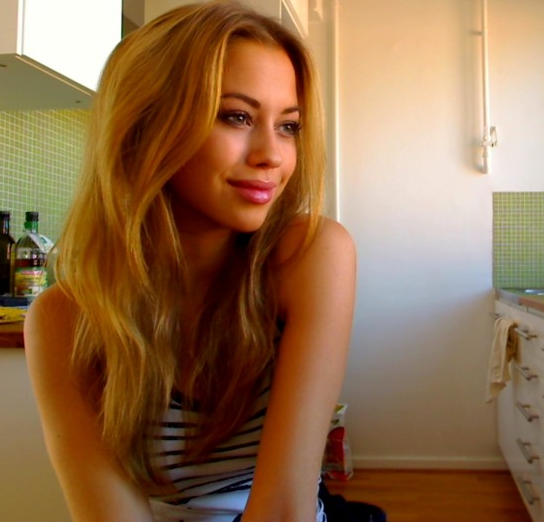 Foto bij 036 - Yasmin Marzouqi