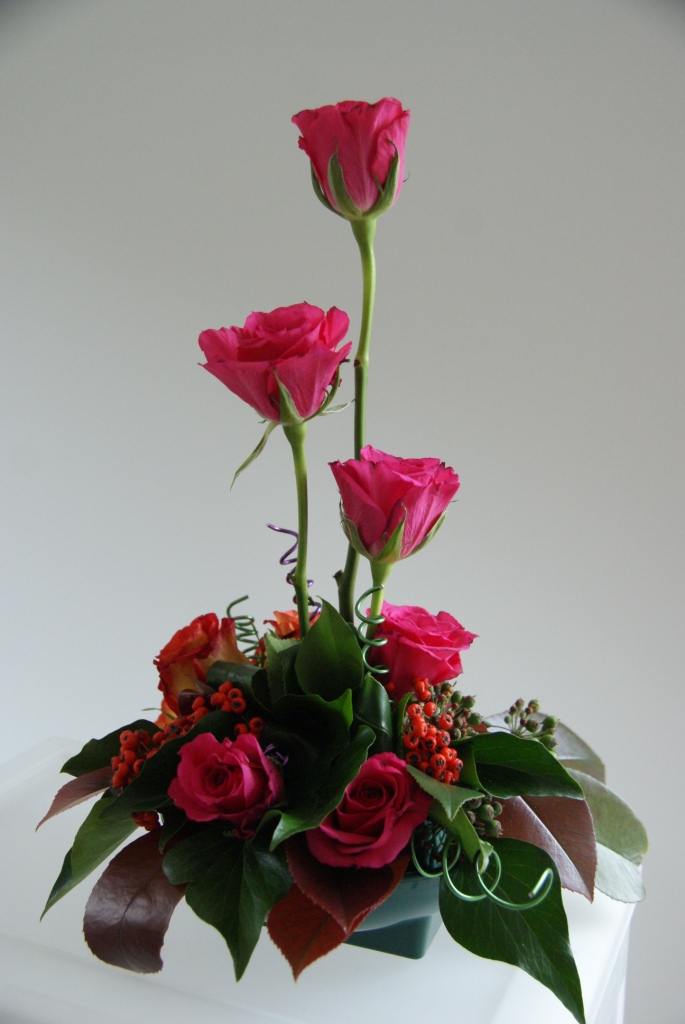 Vicki White Floral Design: Contemporary Front Facing