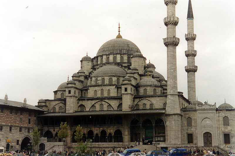 [800px-Mosque_in_Italy.jpg]