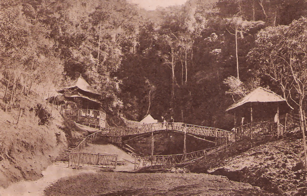 Cartão Postal Poços de Caldas, MG. Fonte Luminosa, 1942