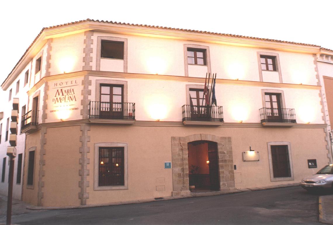 [Fachada.jpg]