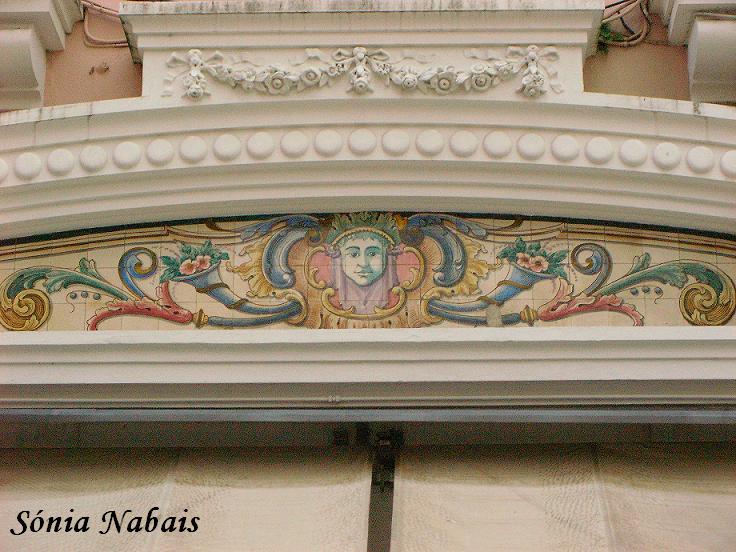 [Azulejos+na+baixa.JPG]