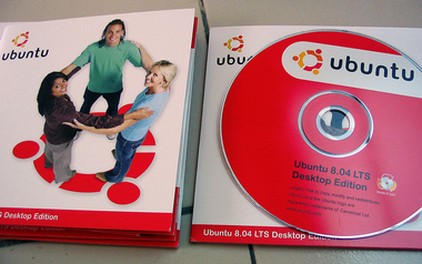 Ubuntu 8.04 LTS Desktop Edition CD