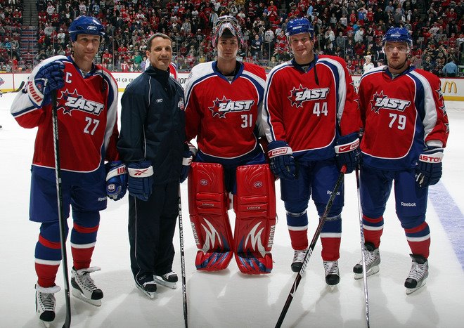 [9a88624366d292f97934b6f92fb415d4-getty-84291211mh067_mcdonalds_nhl.jpg]