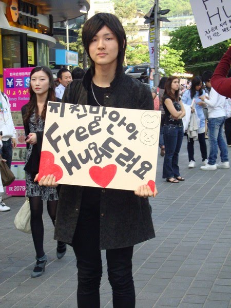 Free Hugs Emo