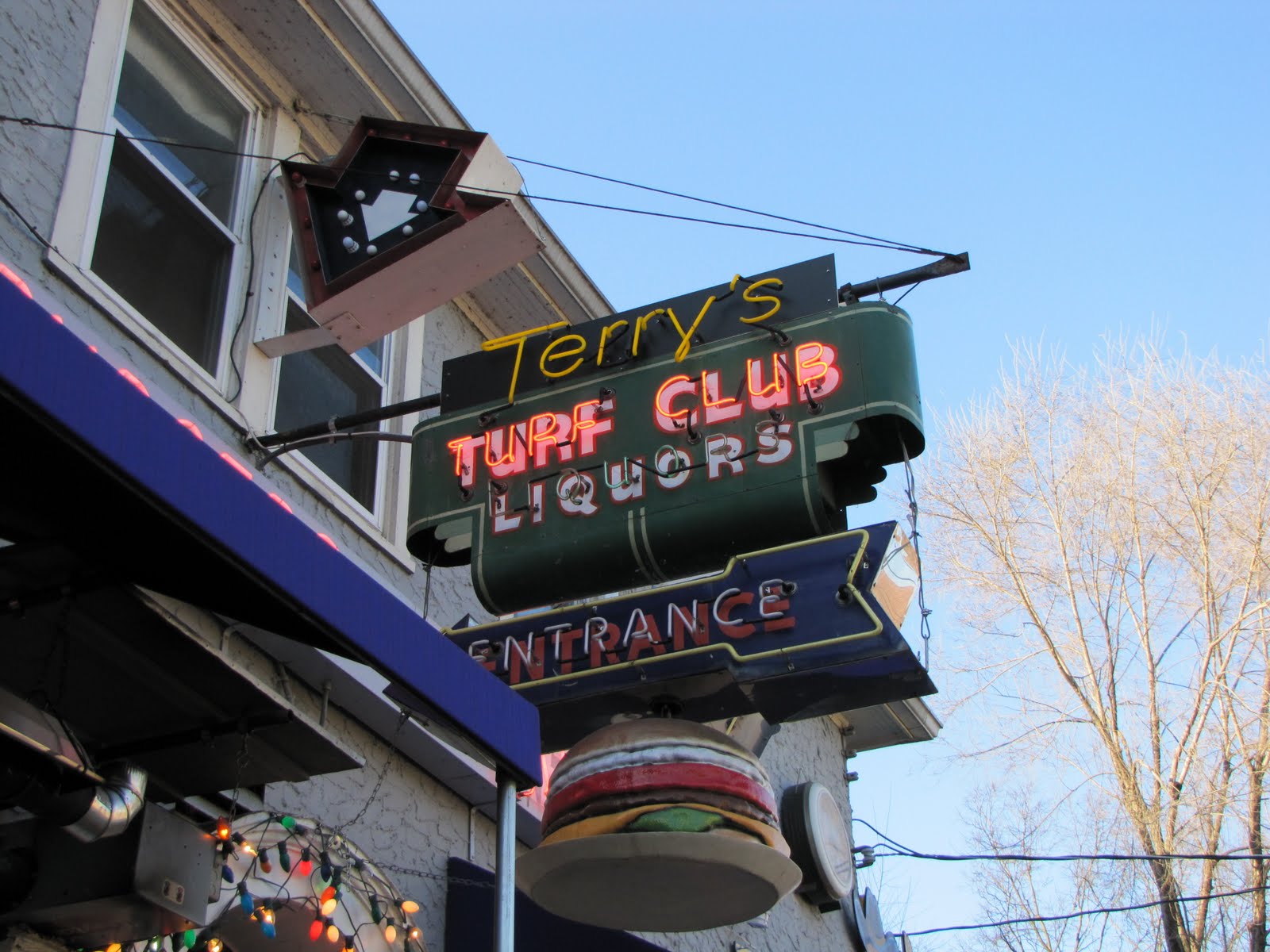 Can't Beat the Meat A Burger Blog Terry's Turf Club Burger Terry's