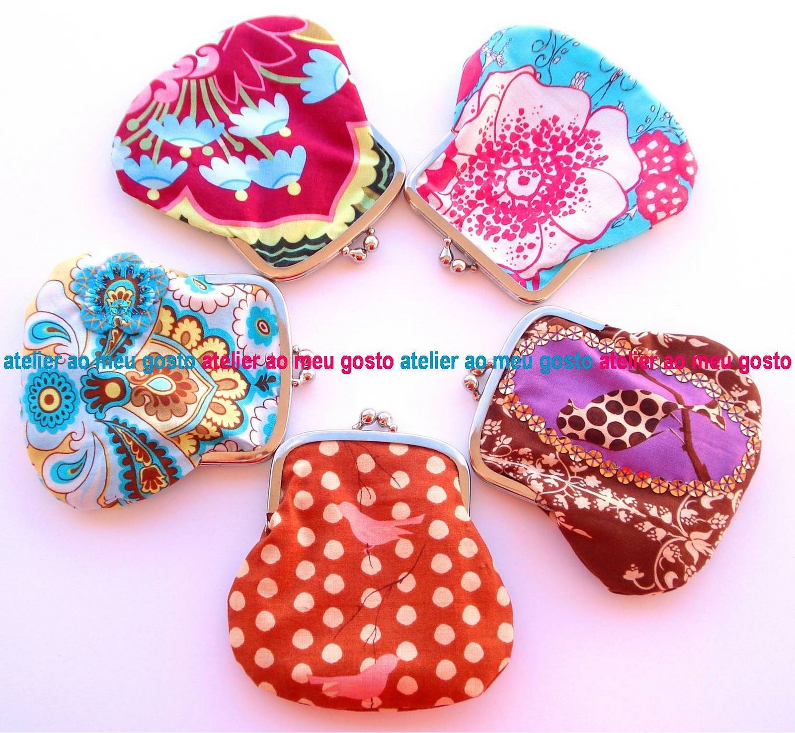 [Encomenda+Porta-Moedas+RiscaDesign.jpg]