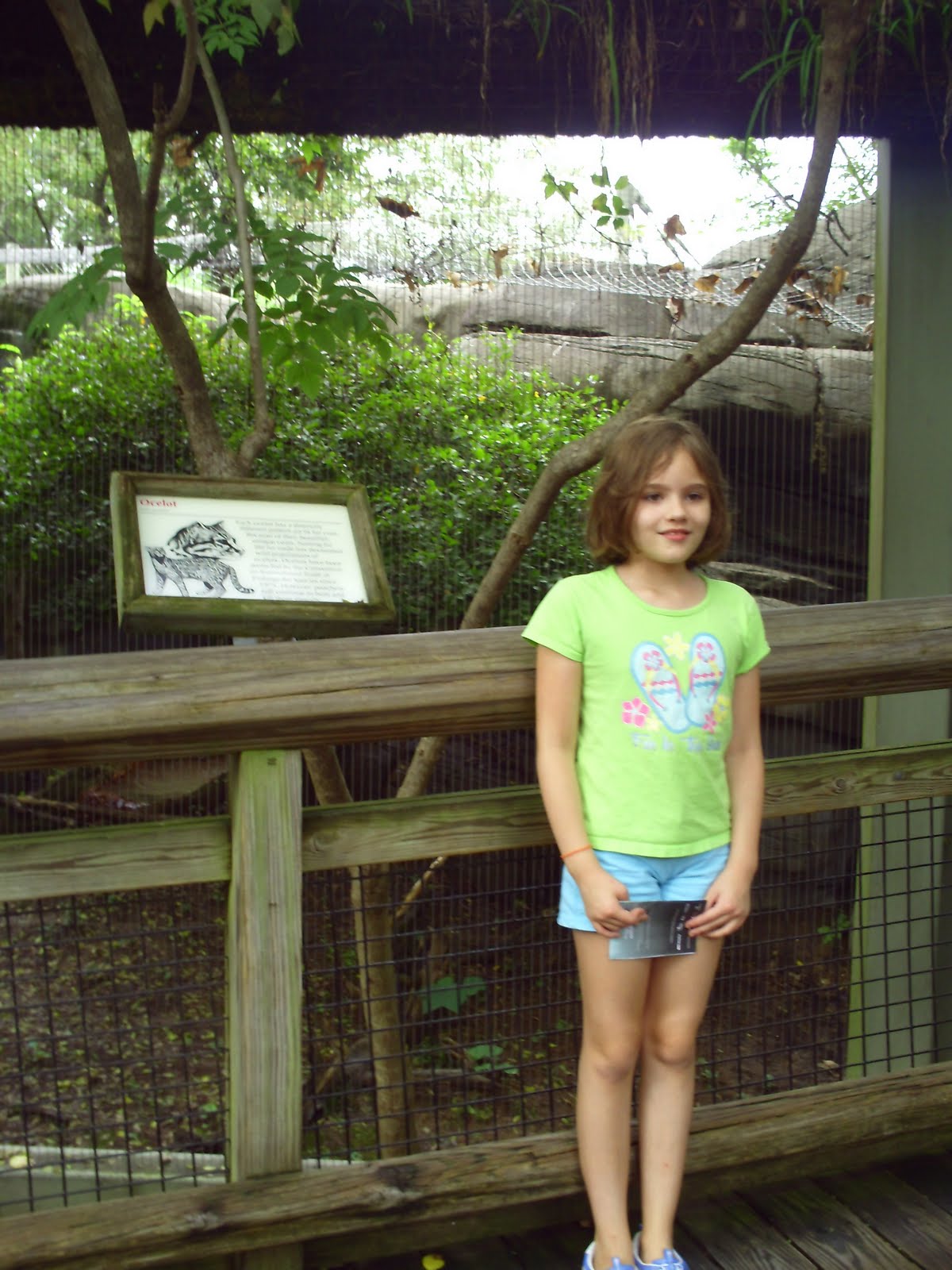 [Beautiful+Natascha+at+Memphis+zoo.JPG]