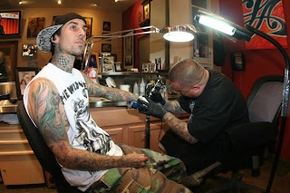 berbagai tatto travis Travis+barker+tattoo08