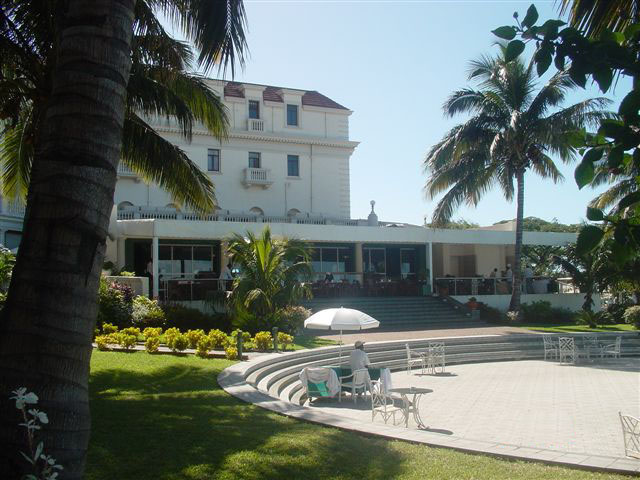 [Maputo+-+H._Polana.JPG]