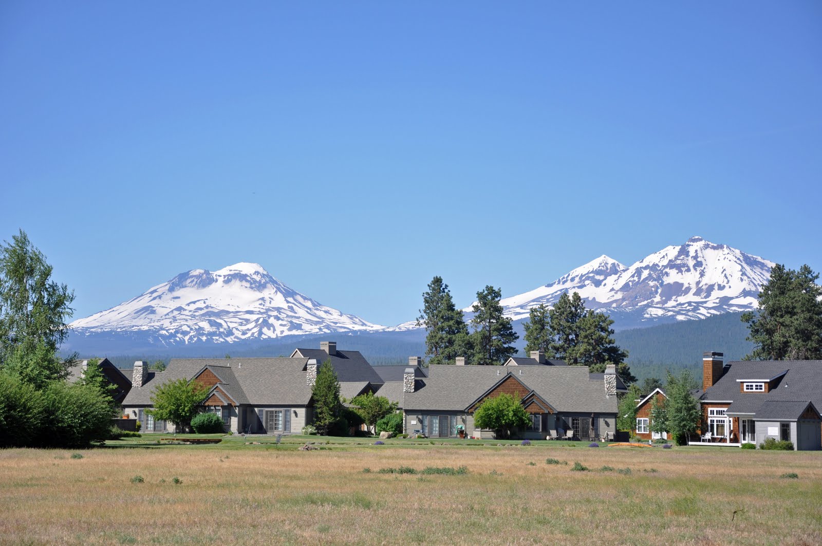 The Weekend Photo Warrior sisters oregon