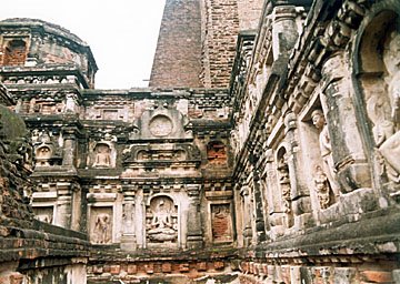 [nalanda_university_ancient_ruins_bihar_india_photo.jpg]
