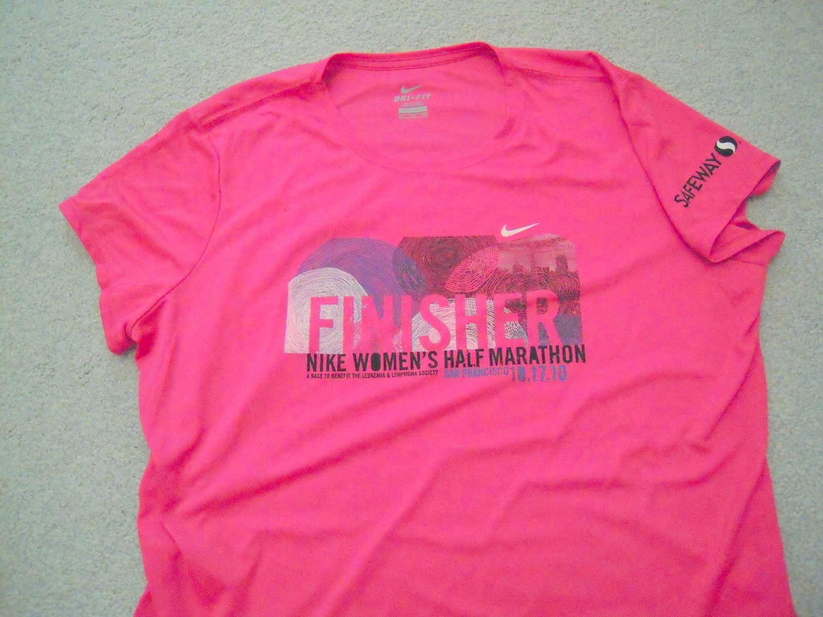 hot pink nike shirt womens