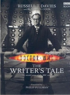 Book cover of Doctor Who: The Writer's Tale - Russell T Davies & Benjamin Cook