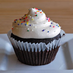 Choc Moist Cup Cake (with cream/choc gananche)