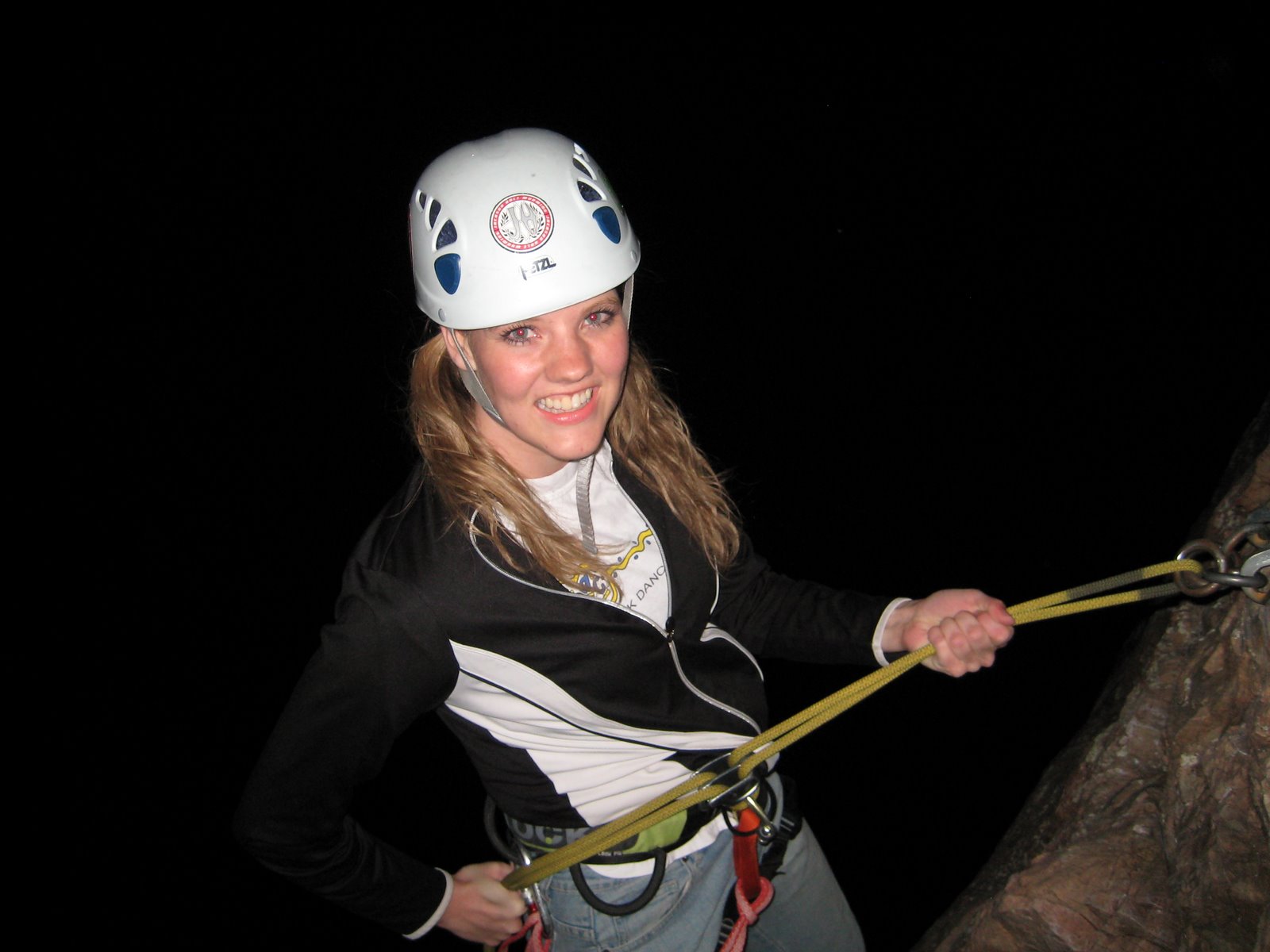 [Rappelling+009.jpg]
