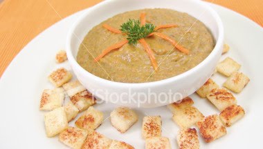 [ist2_1674179-lentil-soup.jpg]