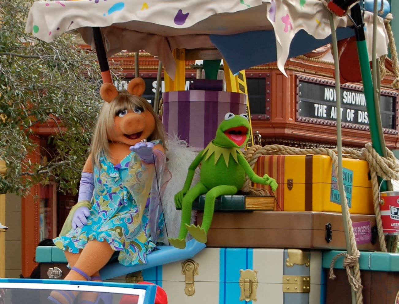 MK+Miss+Piggy.JPG