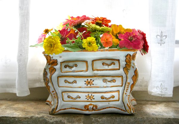 [FrenchFainceVase.JPG]