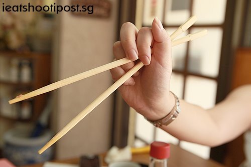 [Crossed+chopsticks.jpg]