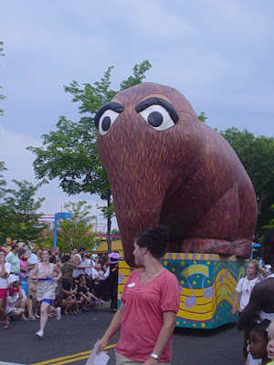 The Teti Production Company: Rock Around The Block Parade @ Sesame Place
