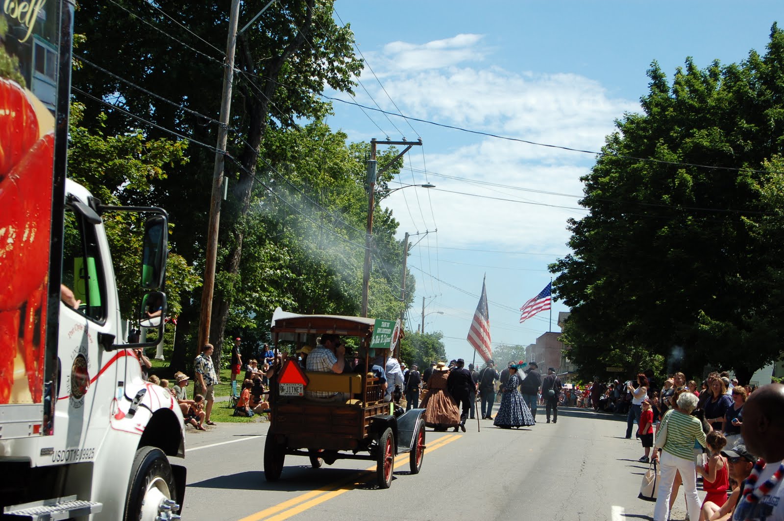 Voyages>`·.¸¸.·´¯`·...¸> July 4th Parade, Thomaston, Maine