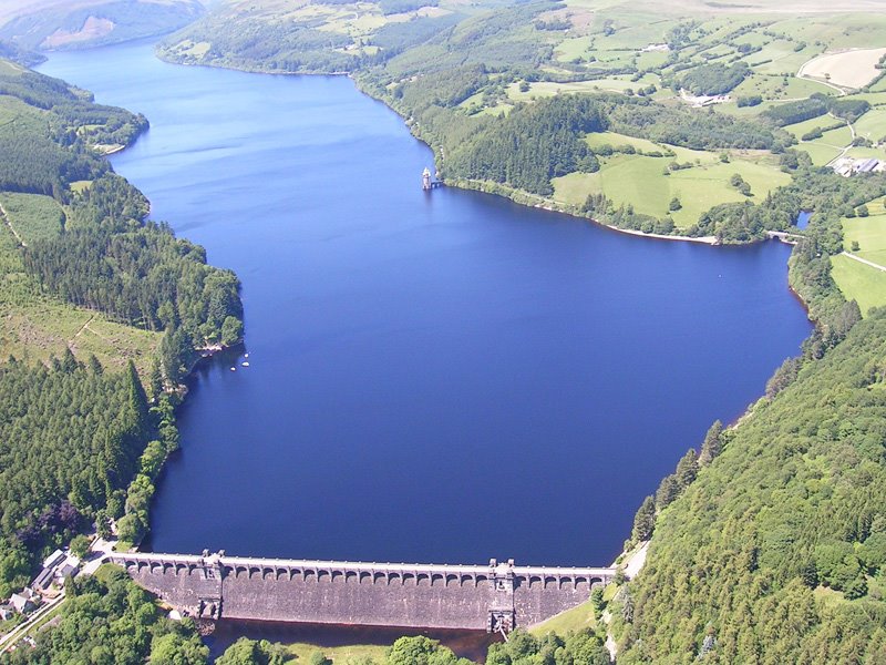 [Lake+Vyrnwy.jpg]