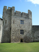 Roger Bigod, the fifth earl of Norfolk, gained the castle in 1270. (dscf )