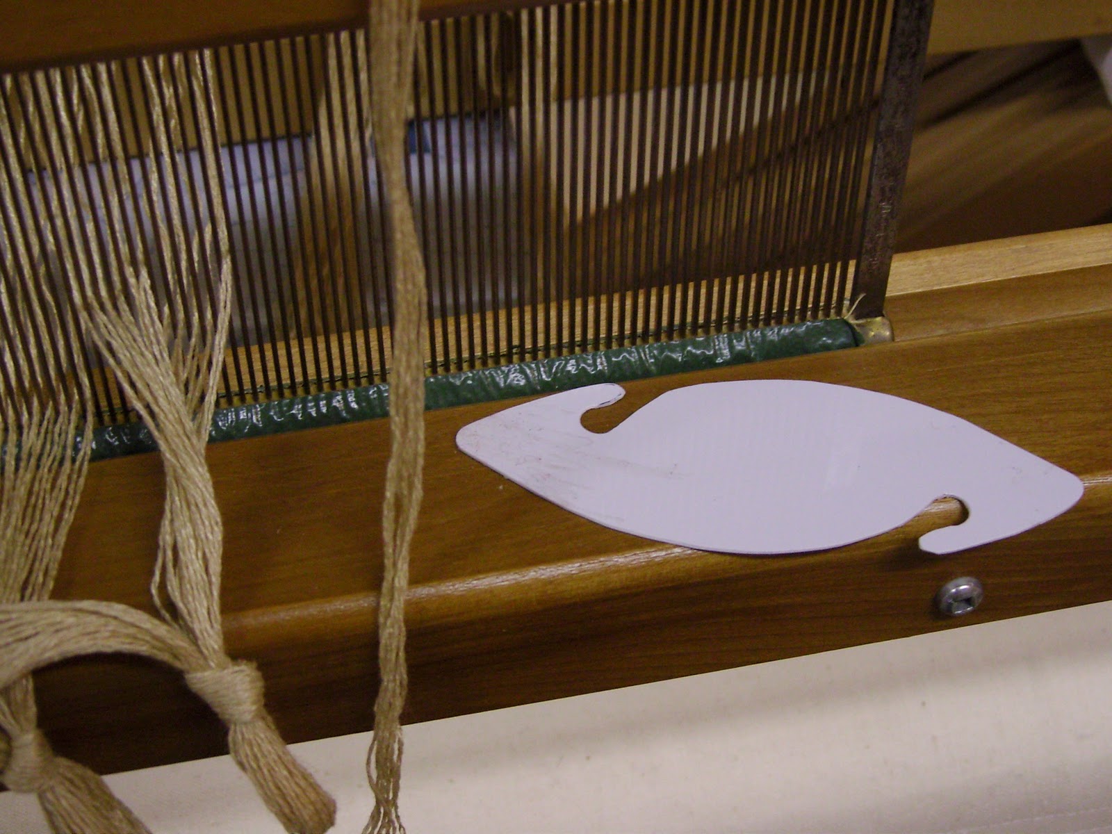 Daisy Hill Weaving Studio Free Sleying Hook