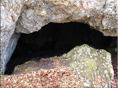 Entrada principal a la cueva