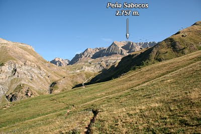 Peña Sabocos desde las pista de Panticosa