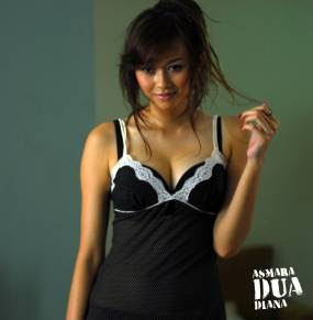 Foto Sexy Aura Kasih Artis Indonesia