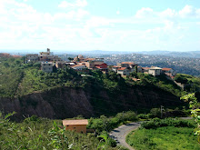 Bairro  do Taguaril cresce entre as montanhas