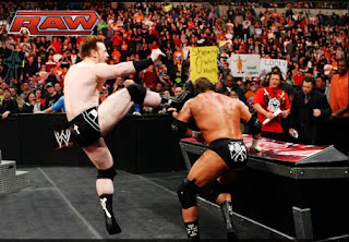 Vince McMahon vs Bret Hart RAW