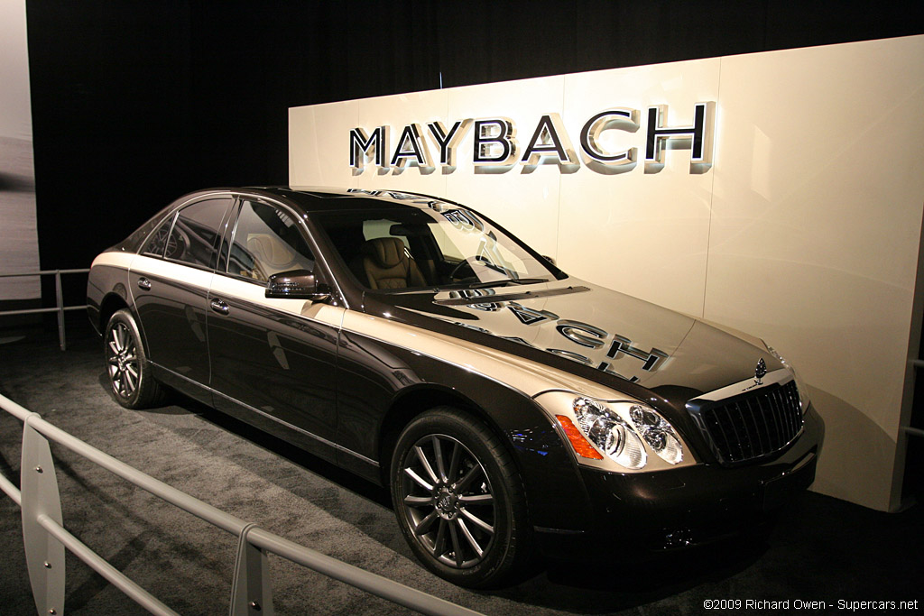 Mercedes Maybach 57 Posted by harmeet at 415 PM 0 comments maybach interior