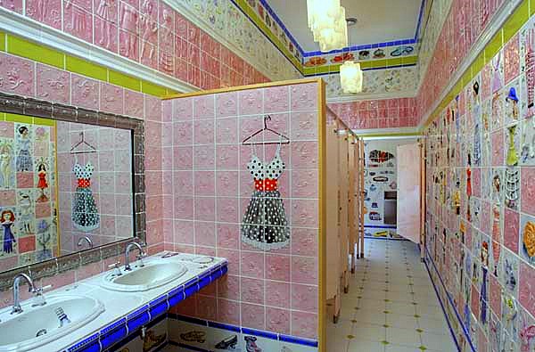 21 of the World�s Coolest Public Bathrooms Don�t Go
