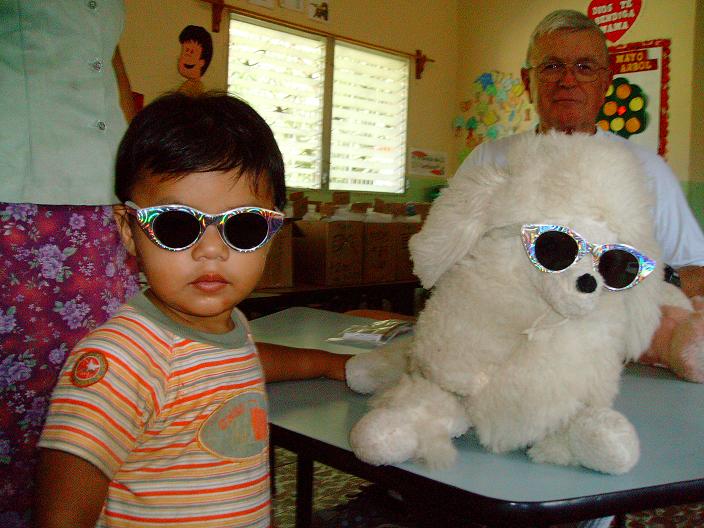 [boy+in+glasses.jpg]