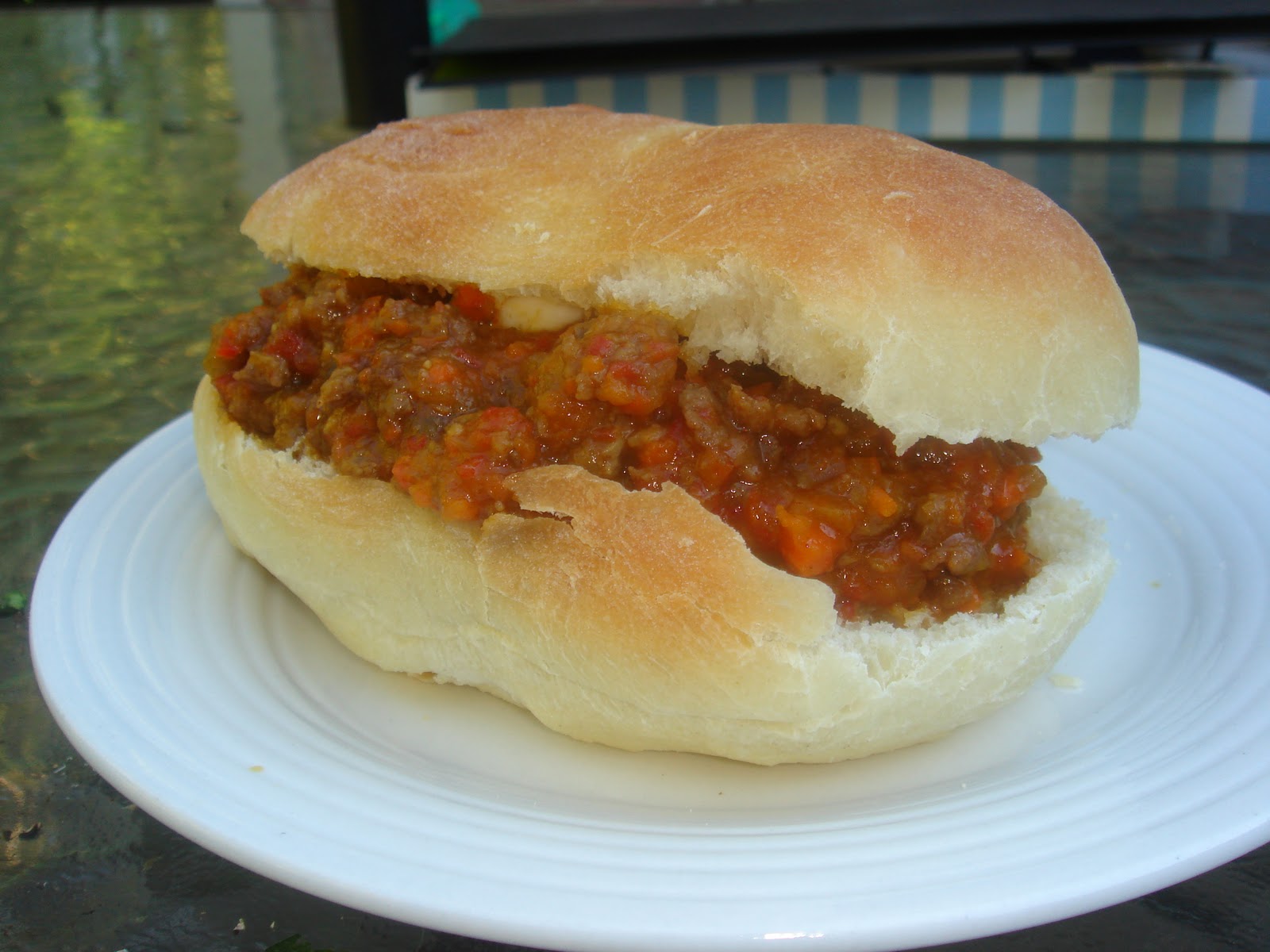 Living the Good Life... Tomato Free Sloppy Joes and Homemade Buns