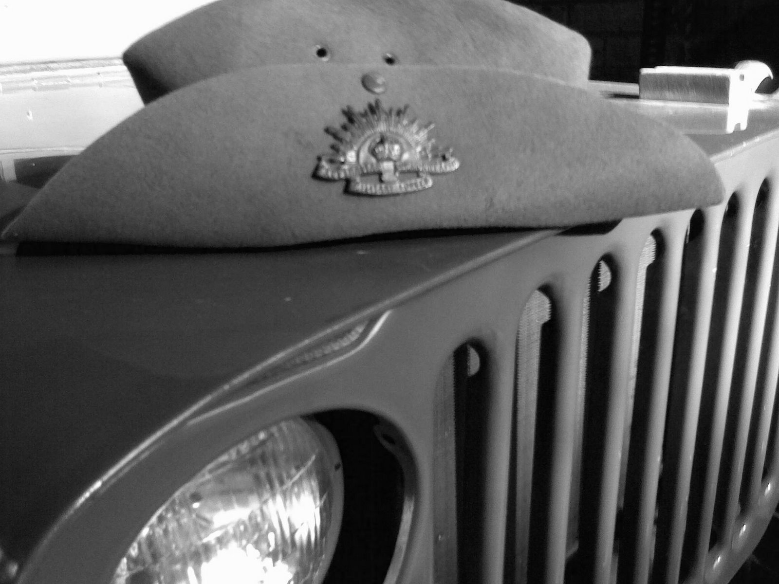 [slouch+hat.JPG]